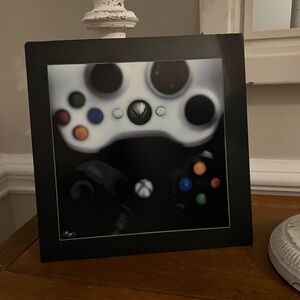 XBOX Controller picture- Black and White